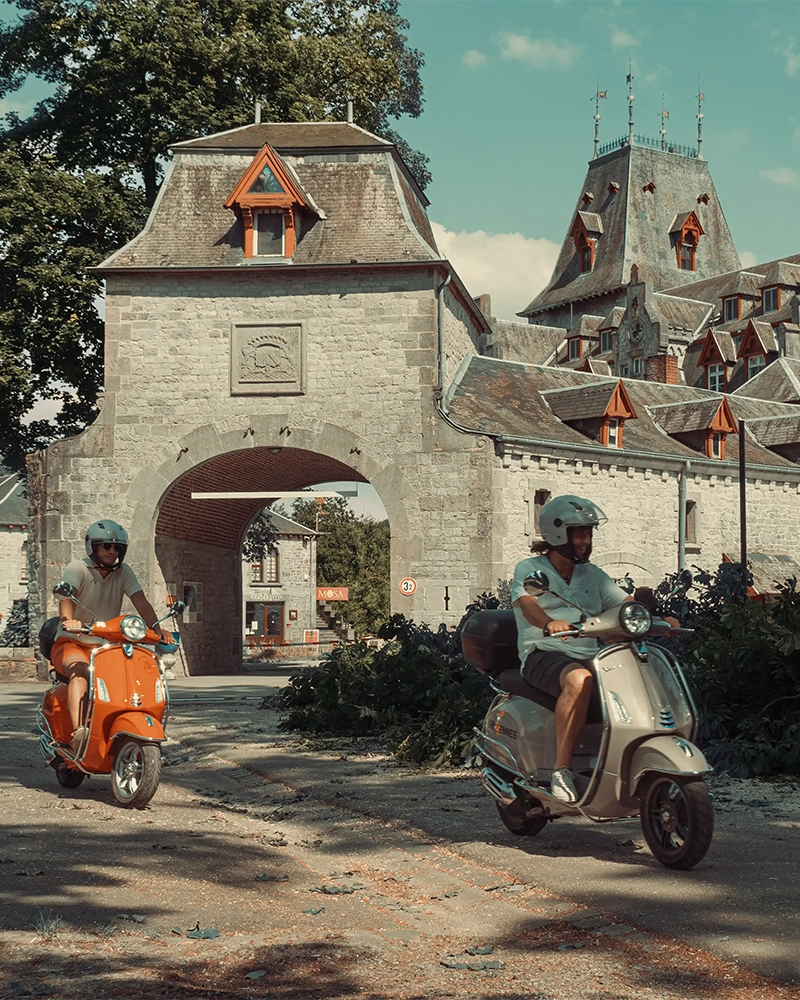 La Vache Qui Route: van de picknickbank in Morville tot Chateau de Vervoz Ocquier